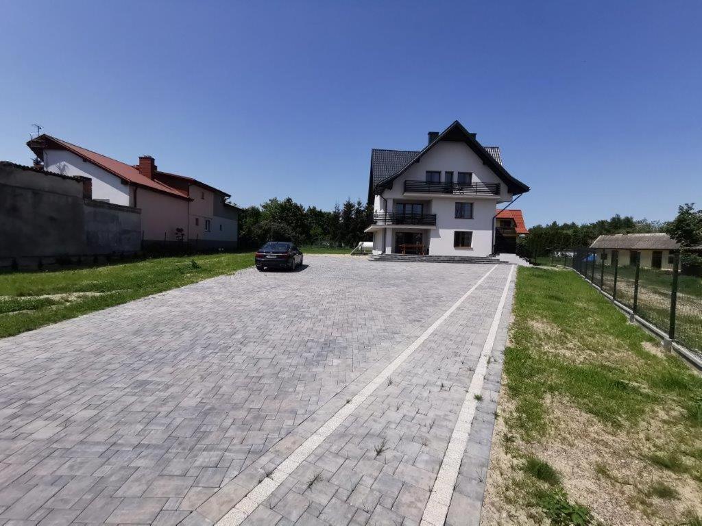 Tanie Noclegi, Kwatery, Pokoje Do Wynajecia , Targi Kielce Exterior photo